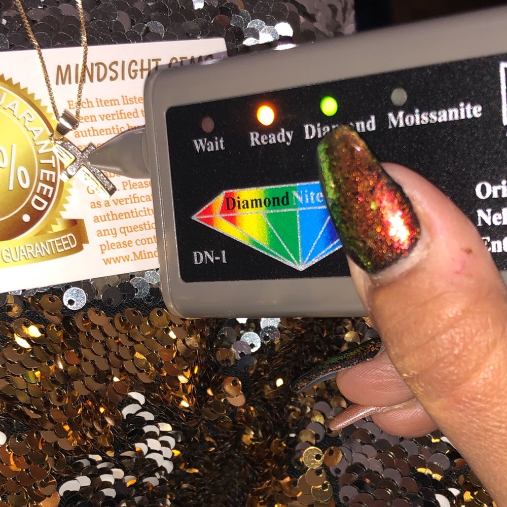 Natural Genuine Real Diamond Cross pendant w/ free chain HUGE CHRISTMAS SALE WOW - Picture 2 of 8